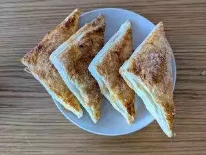 Dutch Apple Turnovers / Appelflappen Recipe